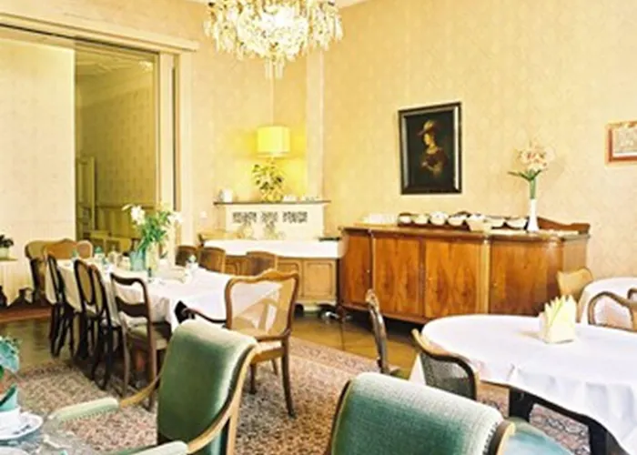 Hotel-pension Funk Am Kurfuerstendamm 3*