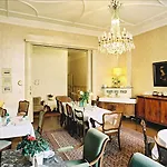 호텔 Hotel-pension Funk Am Kurfuerstendamm