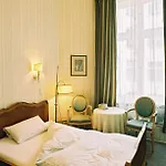 Hotel-pension Funk Am Kurfuerstendamm Berlino