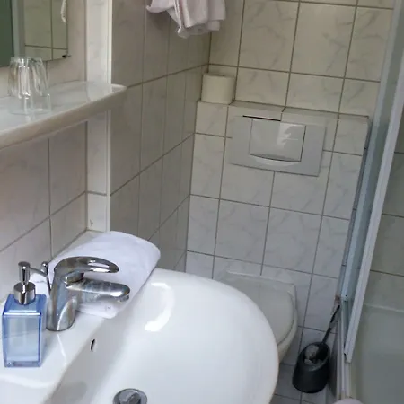 호텔 Hotel-pension Funk Am Kurfuerstendamm 3*