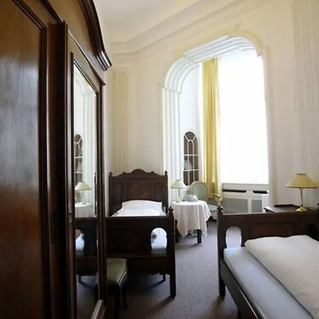 Hotel-pension Funk Am Kurfürstendamm 3* Berlin