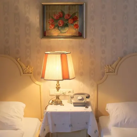 Hotel-pension Funk Am Kurfuerstendamm Hotel Berlijn