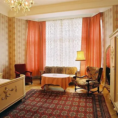 Hotel-pension Funk Am Kurfuerstendamm 호텔 3*