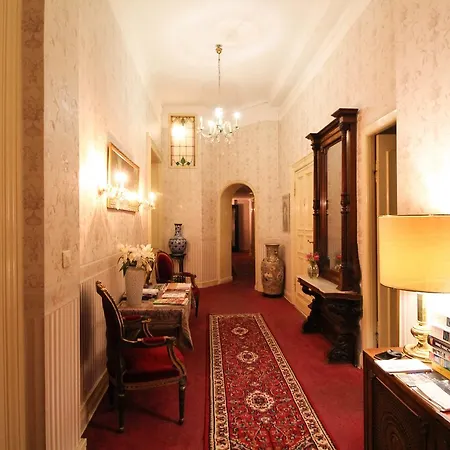 Hotel-pension Funk Am Kurfuerstendamm 호텔 3*