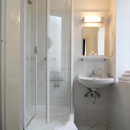 Hotell Hotel-pension Funk Am Kurfuerstendamm 3*